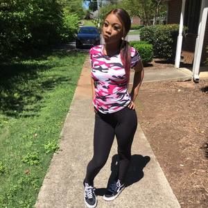 Meet your Posher, Adeja